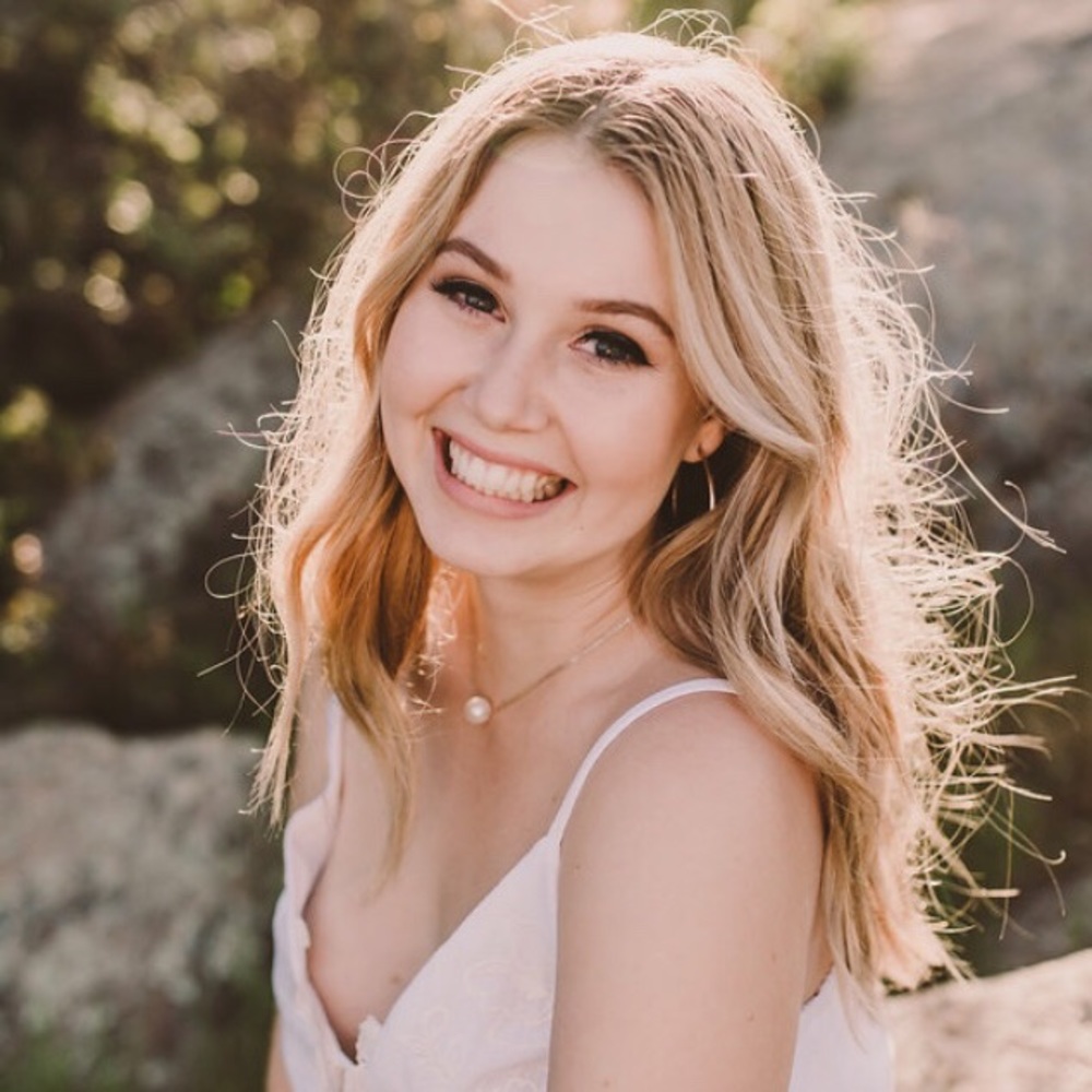 Meet your Posher, Aurora